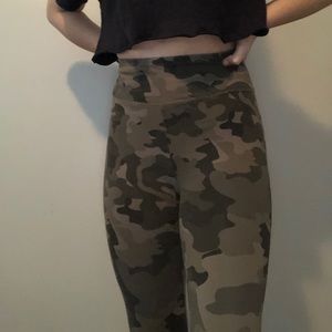 camouflage leggings